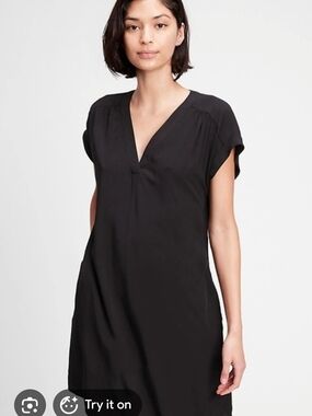 GAP 100% Viscose Black Rolled Short Sleeve V-Neck Shift Dress SIZE Med